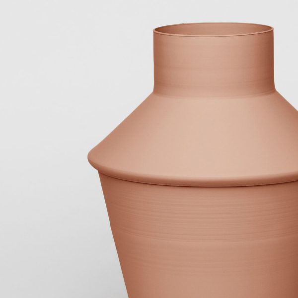 metal vessel vase nude color kadim modern archeology